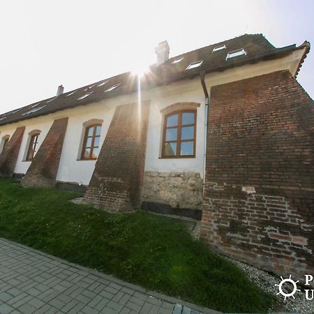Penzion U Kapitána Valtice Kültér fotó